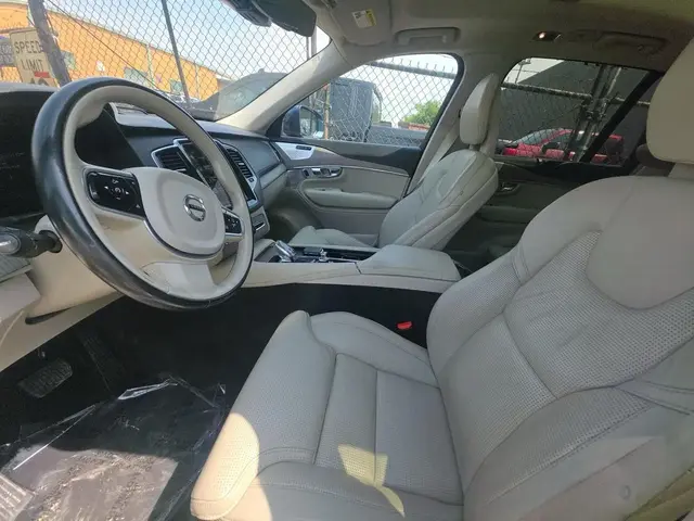 VOLVO XC90 RECHARGE PLUG-IN HYBRID 2022