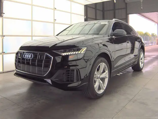 AUDI Q8 PREMIUM 2023
