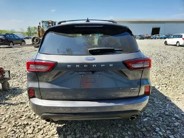 FORD ESCAPE ST LINE 2023