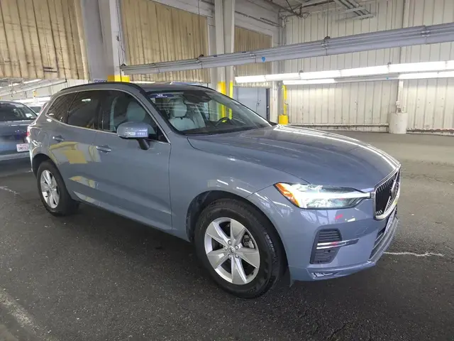 VOLVO XC60 B5 MOMENTUM 2022