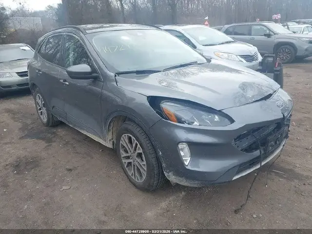 FORD ESCAPE SEL 2022