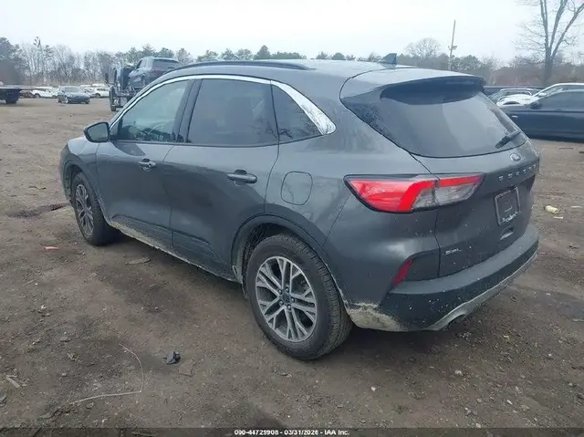 FORD ESCAPE SEL 2022