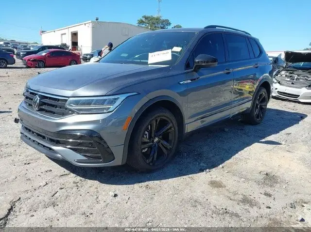 VOLKSWAGEN TIGUAN SE 2023