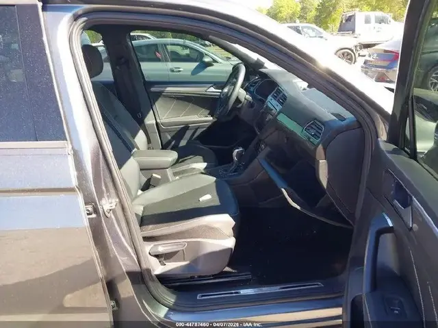 VOLKSWAGEN TIGUAN SE 2023