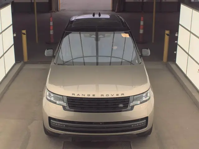 LAND ROVER ROVER RANGE ROVER SE 2023