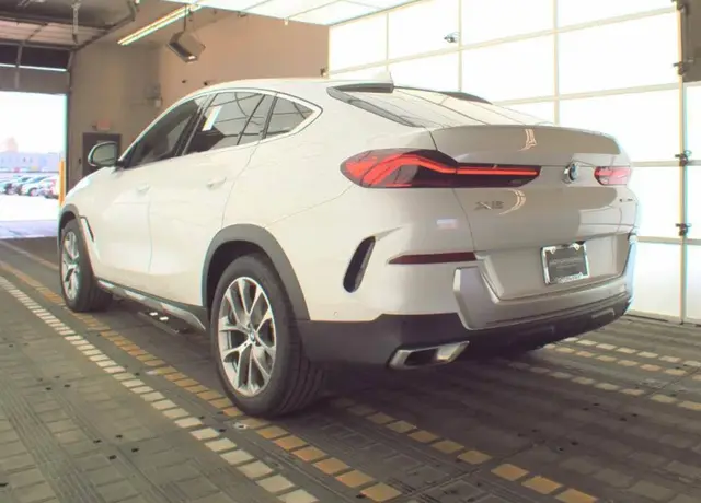 BMW X6 SPORTS ACTIVITY COUPE 2023