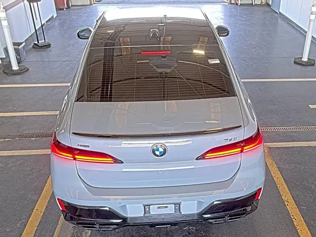 BMW 7 SERIES SEDAN 760I 2023