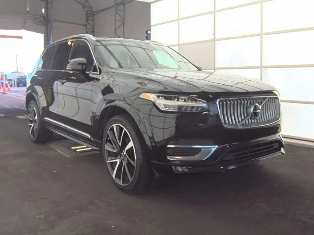 VOLVO XC90 B6 PLUS 7-PASSENGER 2023