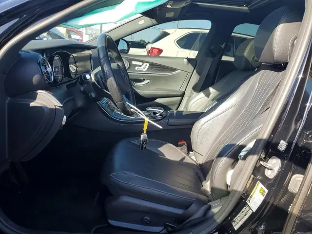 MERCEDES-BENZ E-CLASS 300 2017