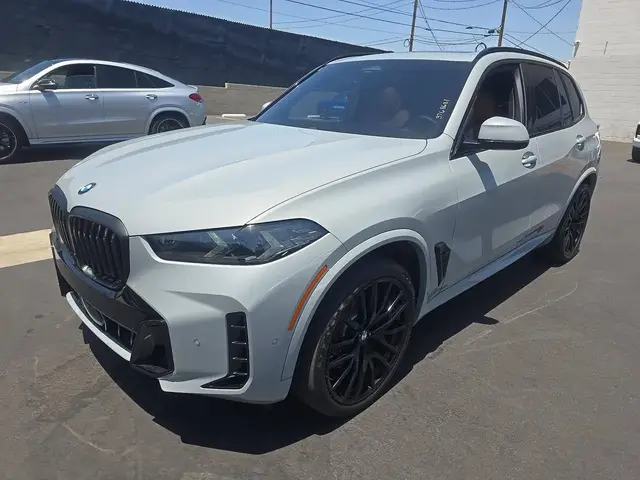 BMW X5 SPORTS ACTIVITY VEHICLE 2024