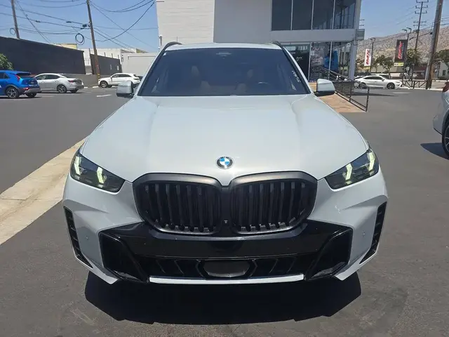 BMW X5 SPORTS ACTIVITY VEHICLE 2024