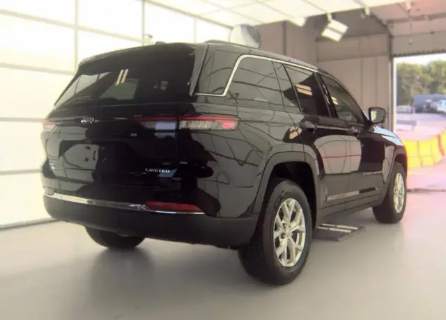 JEEP GRAND CHEROKEE LIMITED 2023