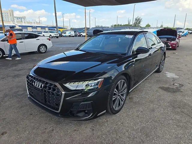 AUDI A8 L 2023