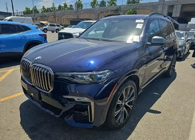 BMW X7 КОМФОРТНЫЙ 2022