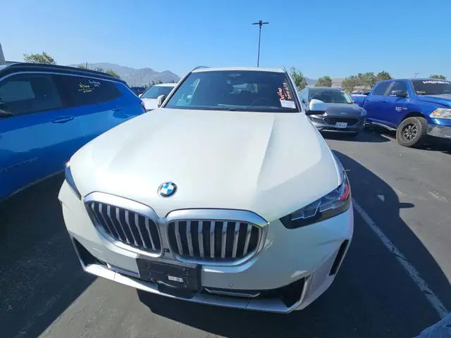 BMW X5 SPORTS ACTIVITY VEHICLE 2024
