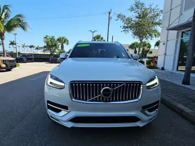 VOLVO XC90 B6 PLUS 7-PASSENGER 2023