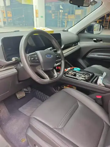 FORD LINGRUI 2023