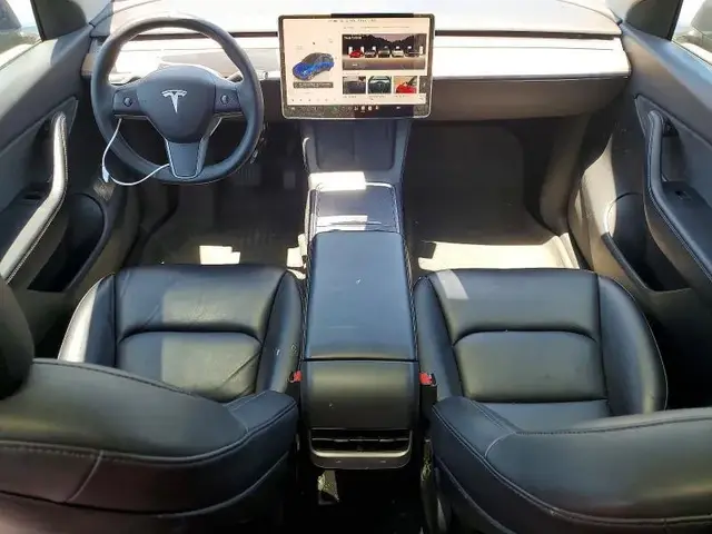 TESLA MODEL Y DUAL MOTOR 2022
