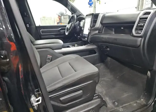 RAM 1500 BIG HORN CREW CAB SHORT BED 2023
