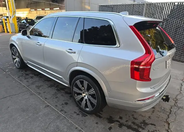 VOLVO XC90 RECHARGE PLUG-IN HYBRID 2022