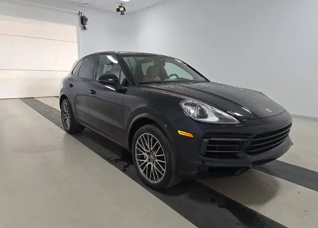 PORSCHE CAYENNE PLATINUM EDITION 2022