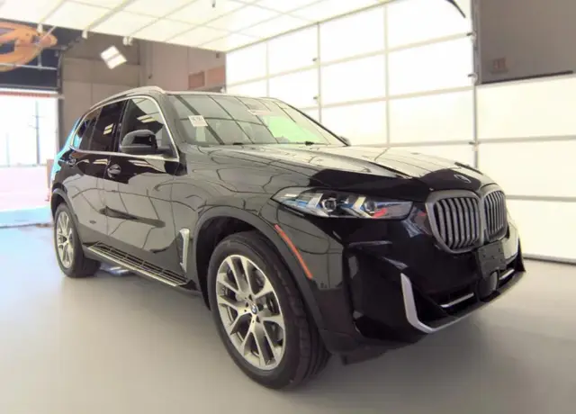 BMW X5 SPORTS ACTIVITY VEHICLE 2023