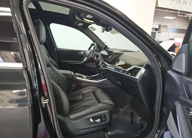 BMW X5 SPORTS ACTIVITY VEHICLE 2023