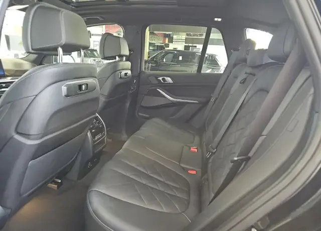 BMW X5 SPORTS ACTIVITY VEHICLE 2023