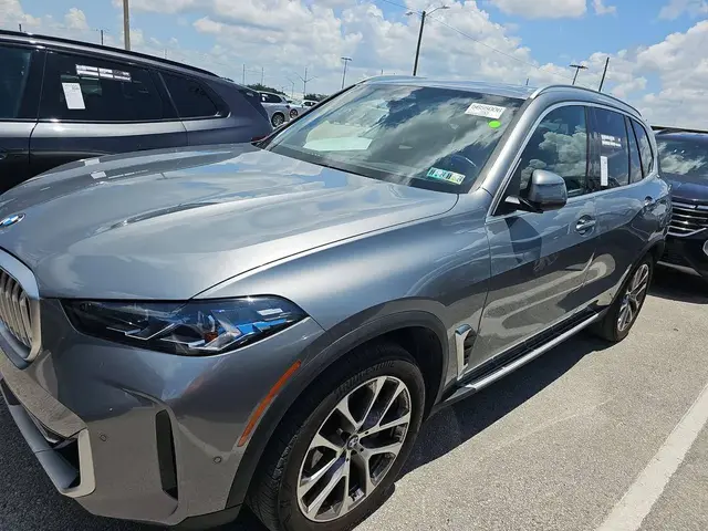 BMW X5 SPORTS ACTIVITY VEHICLE 2024