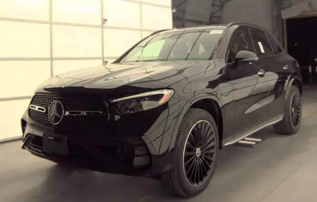 MERCEDES-BENZ GLC 300 2023