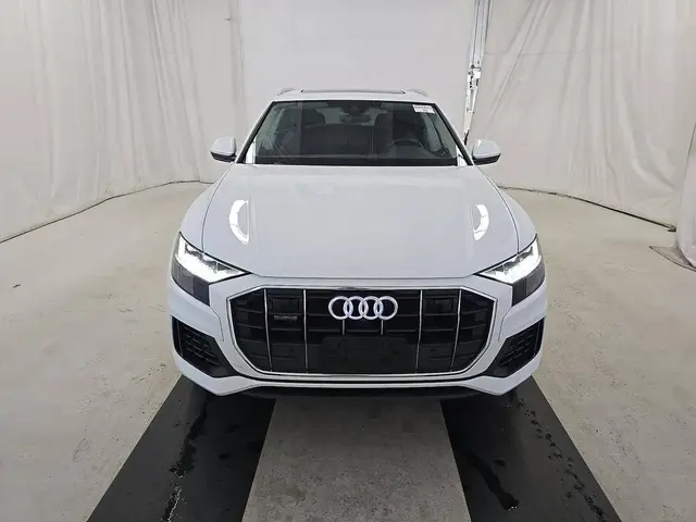 AUDI Q8 2023