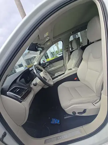 VOLVO XC90 T5 2019