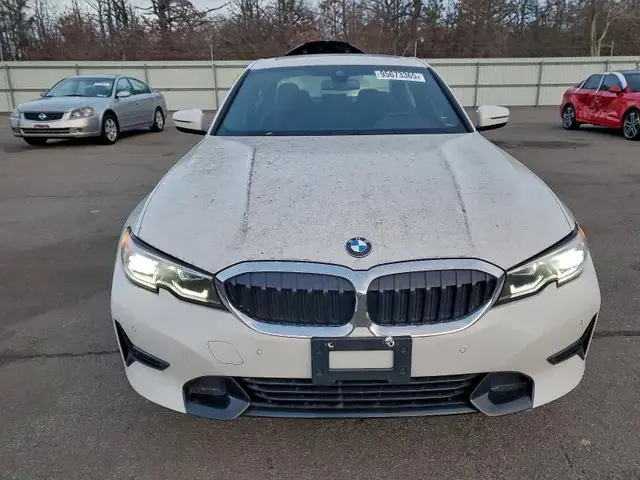 BMW 330XI 2021
