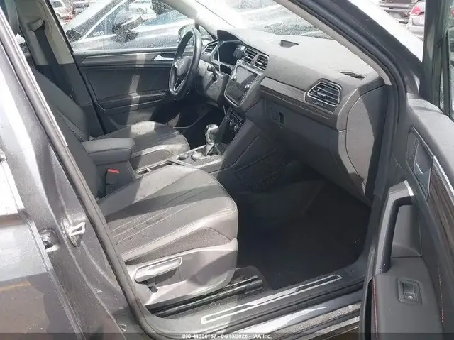 VOLKSWAGEN TIGUAN 2024