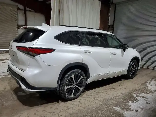 TOYOTA HIGHLANDER XSE 2022