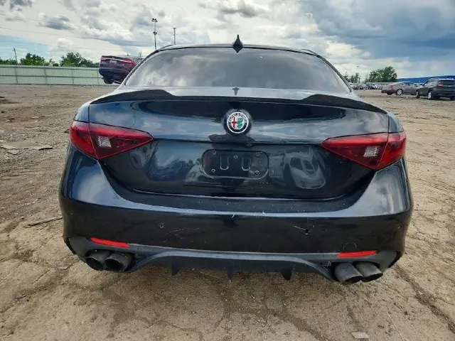 ALFA ROMEO GIULIA TI Q4 2017