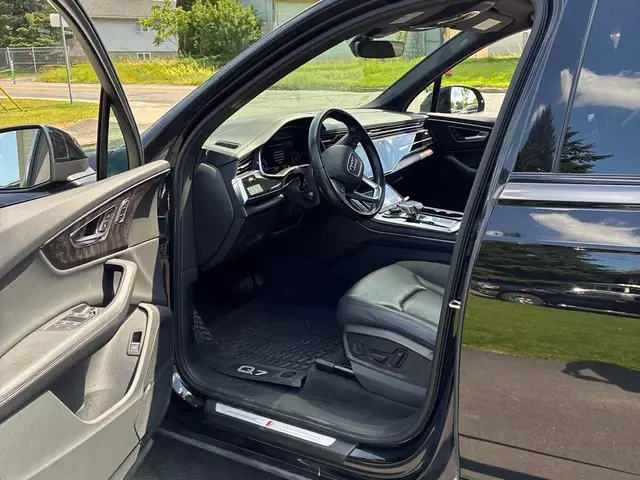 AUDI Q7 PROGRESSIVE 2023