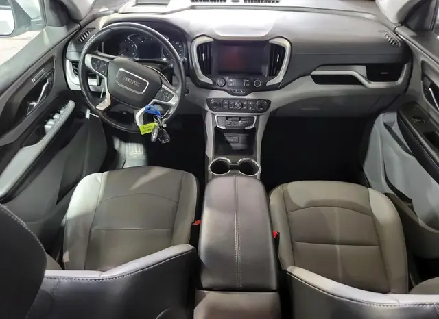 GMC TERRAIN SLT (КОЖАНЫЙ САЛОН КЛИМАТ-КОНТРОЛЬ КНОПКА ЗАПУСКА ЛИТЫЕ ДИСКИ МУЛЬТИМЕДИА-СИСТЕМА КОМПЛЕКС АССИСТЕНТ 2022