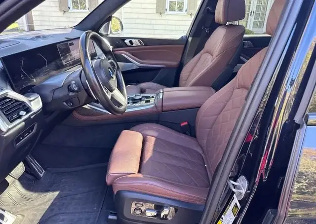 BMW X7 М-ПАКЕТ 2024