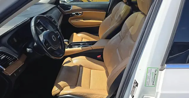 VOLVO XC90 INSCRIPTION. КОРИЧНЕВЫЙ КОЖАНЫЙ САЛОН 3-Й РЯД СИДЕНИЙ НАВИГАЦИЯ ПАНОРАМНАЯ КРЫША КЛИМАТ-КОНТРОЛЬ С Р 2016