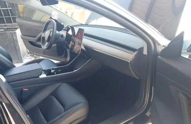 TESLA MODEL 3 СТЕКЛЯННАЯ ПАНОРАМНАЯ КРЫША АВТОПИЛОТ ПРЕМИАЛЬНЫЙ КОЖАНЫЙ САЛОН БОЛЬШОЙ ЦЕНТРАЛЬНЫЙ ДИСПЛЕЙ ЭЛЕКТРОП 2019