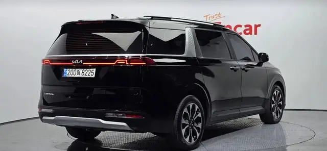 KIA CARNIVAL PRESTIGE 2021