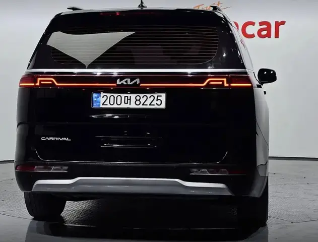 KIA CARNIVAL PRESTIGE 2021
