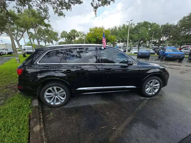 AUDI Q7 PREMIUM 2025