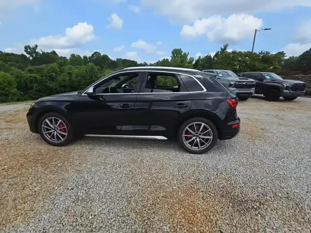 AUDI SQ5 ДИНАМИЧНЫЙ 2023