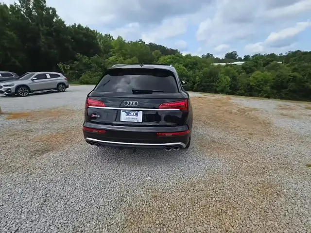 AUDI SQ5 ДИНАМИЧНЫЙ 2023