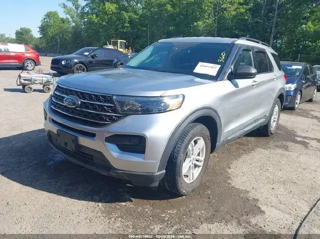 FORD EXPLORER XLT 2022