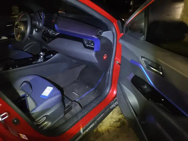 TOYOTA C-HR PREMIUM 2019