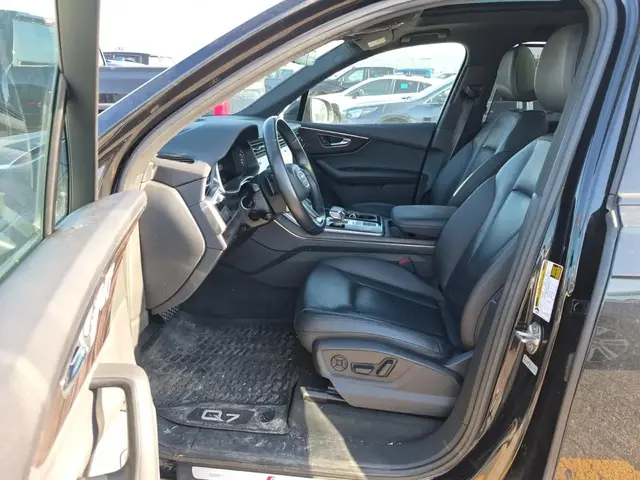 AUDI Q7 KOMFORT 2022