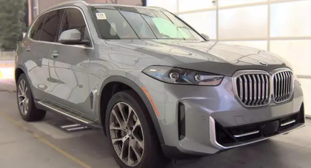 BMW X5 ПАКЕТИРОВАННАЯ (CLIMATE COMFORT + PARKING ASSISTANCE + PREMIUM). ПРОЕКЦИЯ (HUD) ПАНОРАМА ВЕНТИЛЯЦИЯ 2024